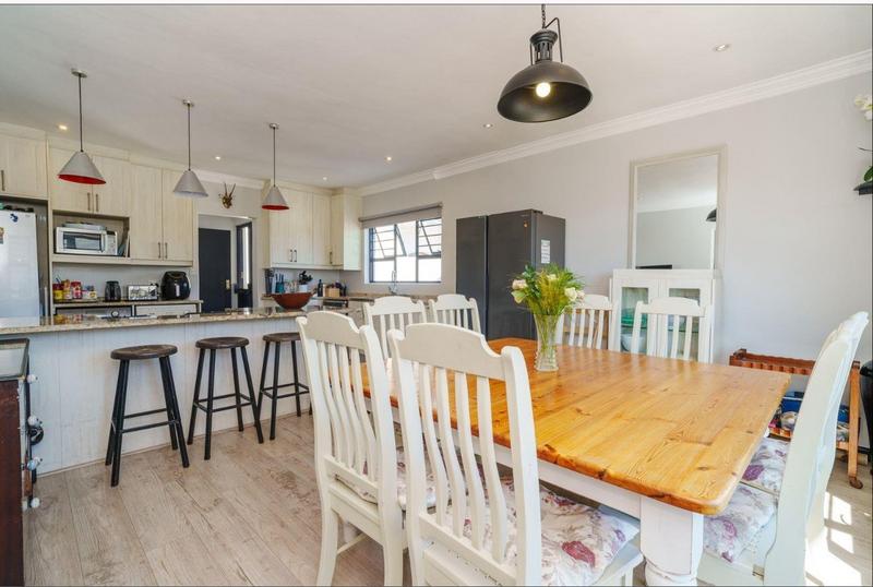 7 Bedroom Property for Sale in Fish Hoek Western Cape